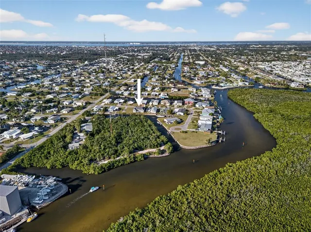 $440,000 | 631 Tahiti Court, Punta Gorda, FL 33950