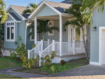 $440,000 | 631 Tahiti Court, Punta Gorda, FL 33950