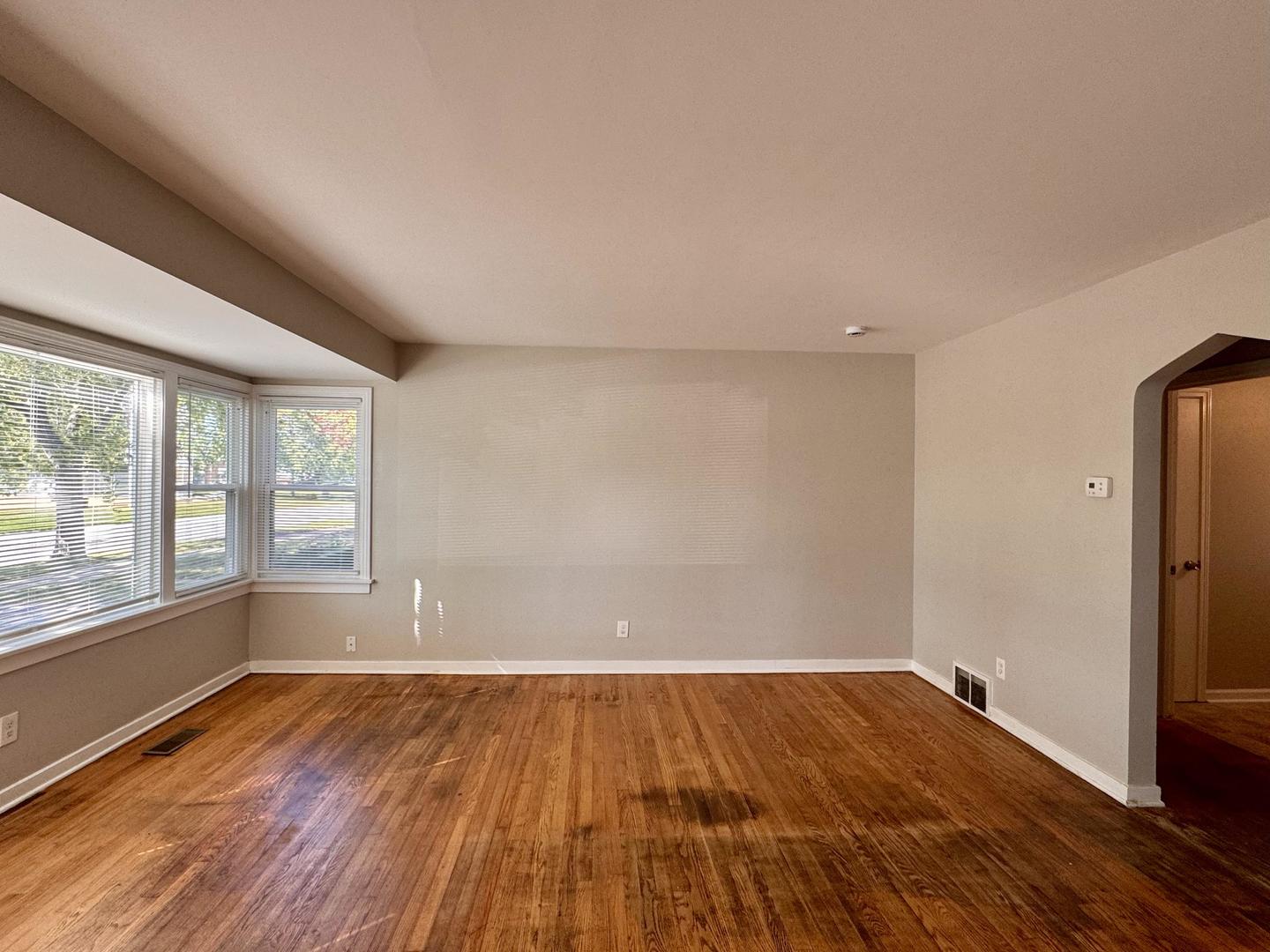 17825 Oakley Avenue Lansing, IL 60438 - Photo 3 of 28