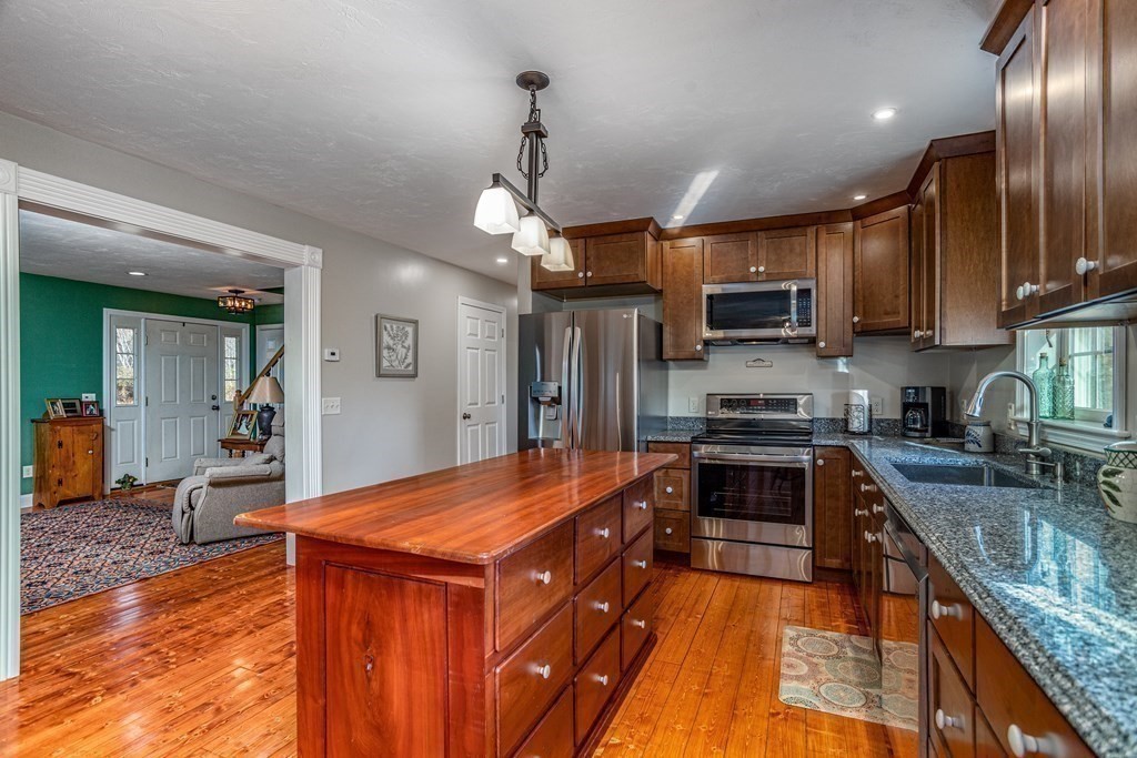 16 Kruse Road Hubbardston, MA 01452 - Photo 13 of 42