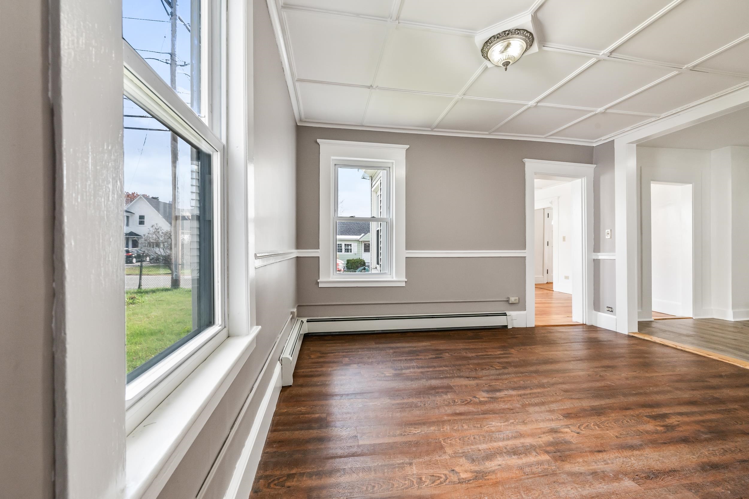 93 Pleasant Street Littleton, NH 03561 - Photo 5 of 44