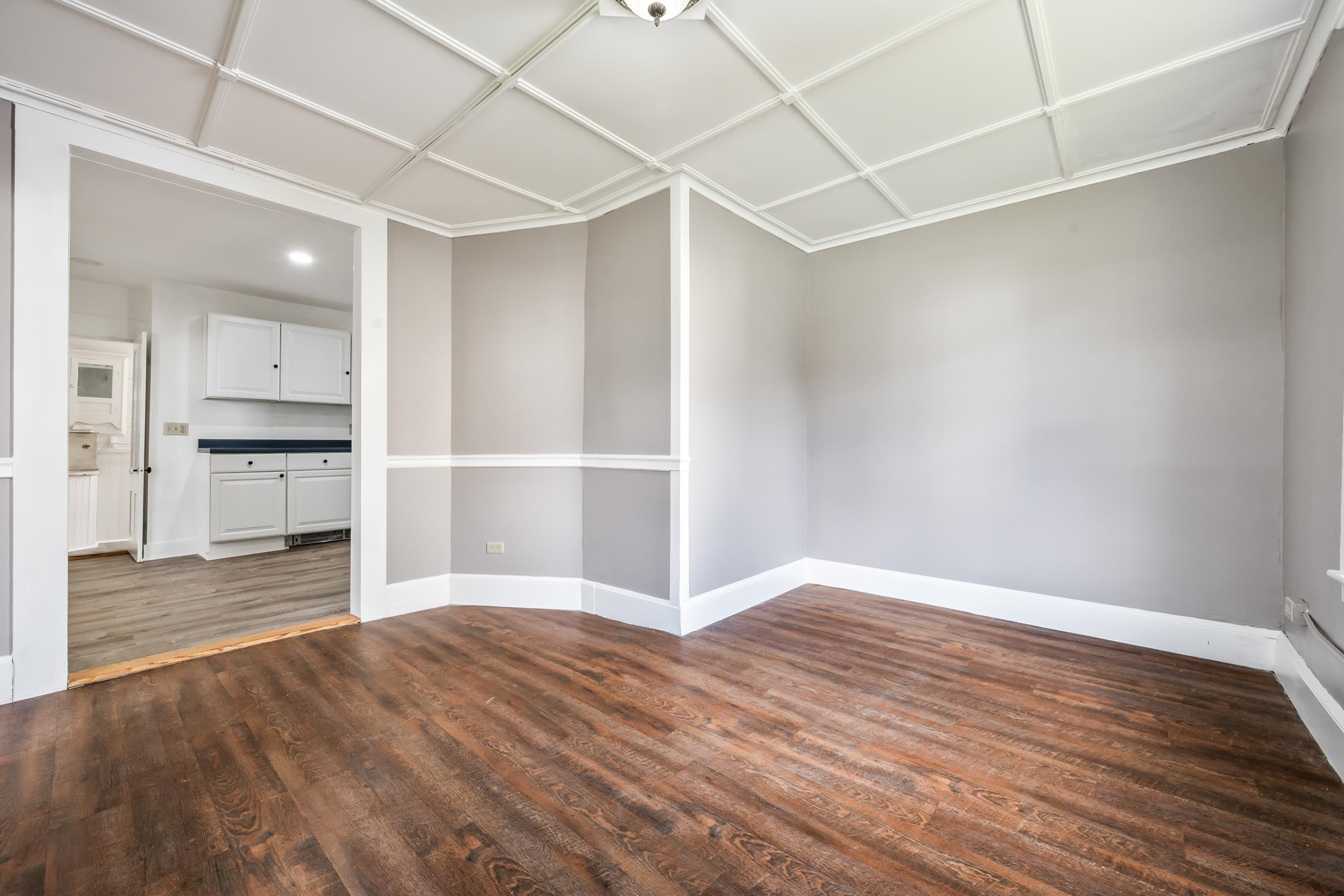 93 Pleasant Street Littleton, NH 03561 - Photo 6 of 44