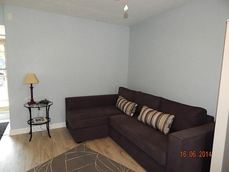 10271 C R 286, Unit E10 Huntsville, OH 43324 - Photo 4 of 17