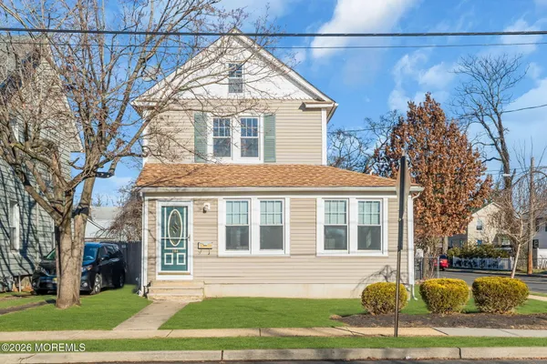 $3,200 | 104 Bank Street, Red Bank, NJ 07701