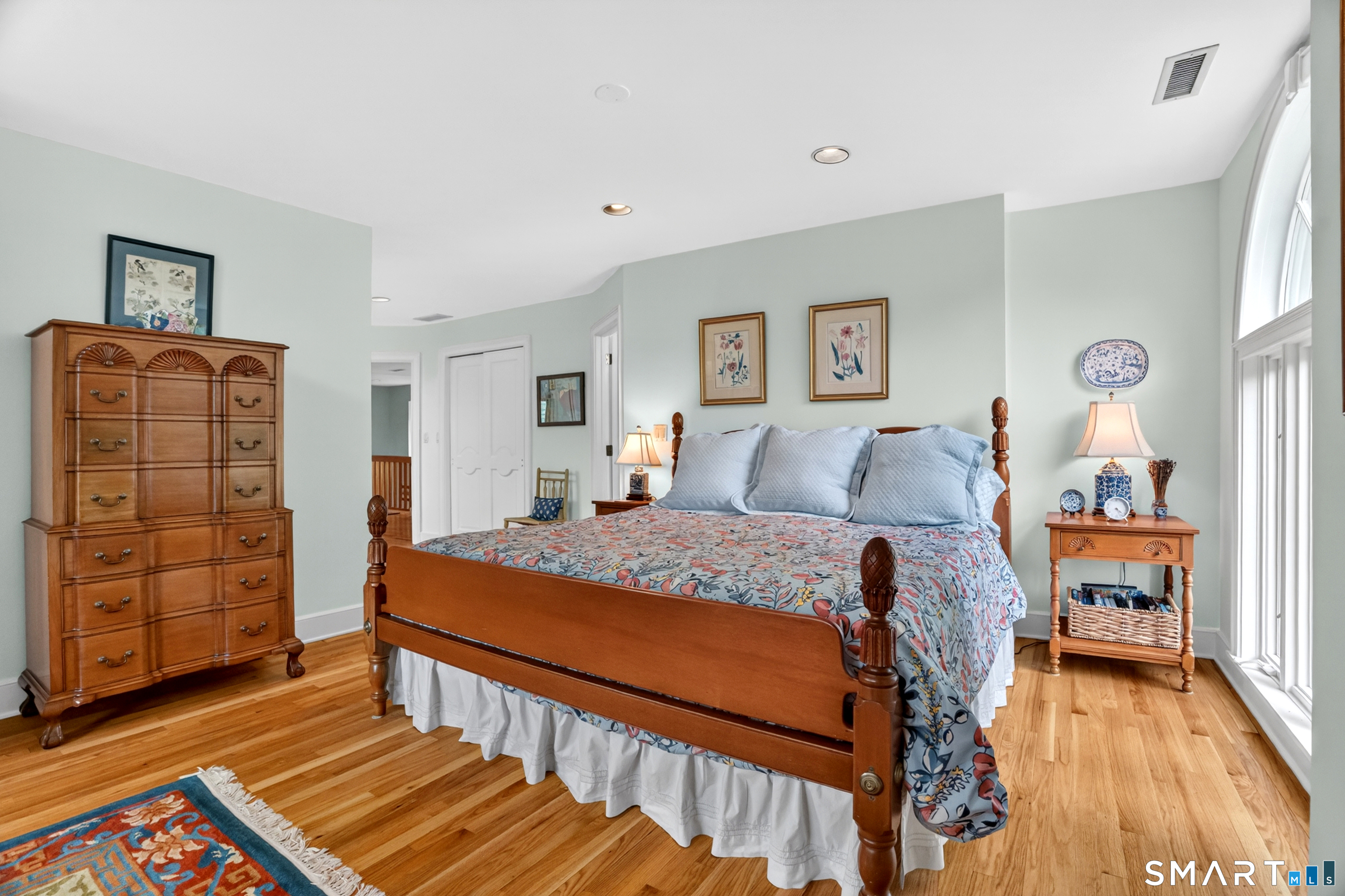 253-4 Grassy Hill Road Lyme, CT 06371 - Photo 22 of 40 generous size room