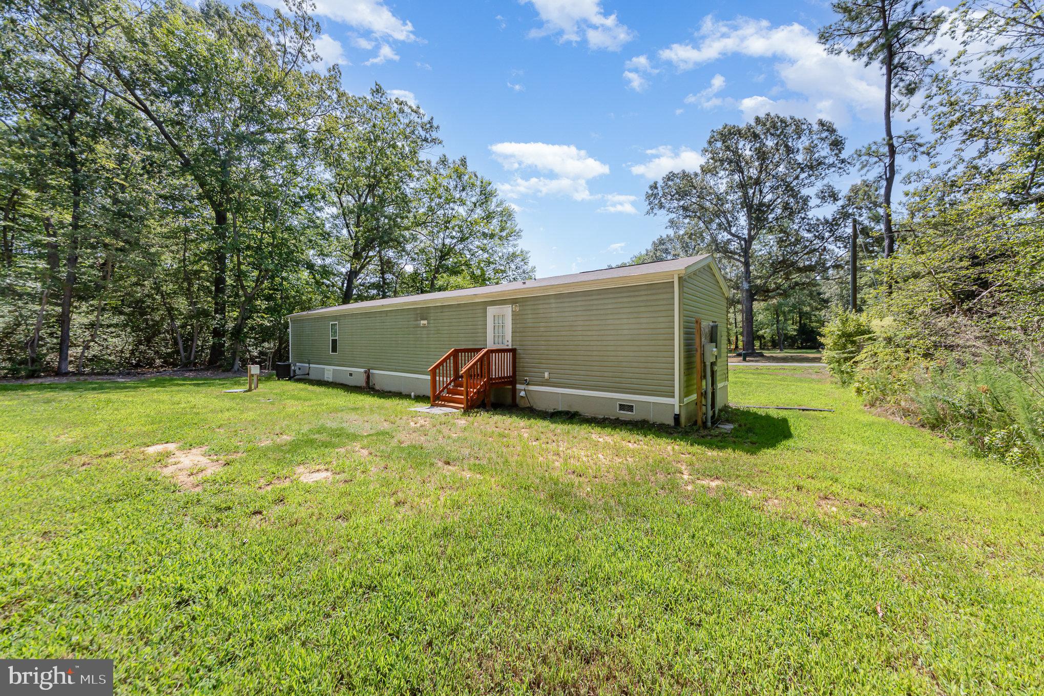 90 Colonial Circle Colonial Beach, VA 22443 - Photo 22 of 27