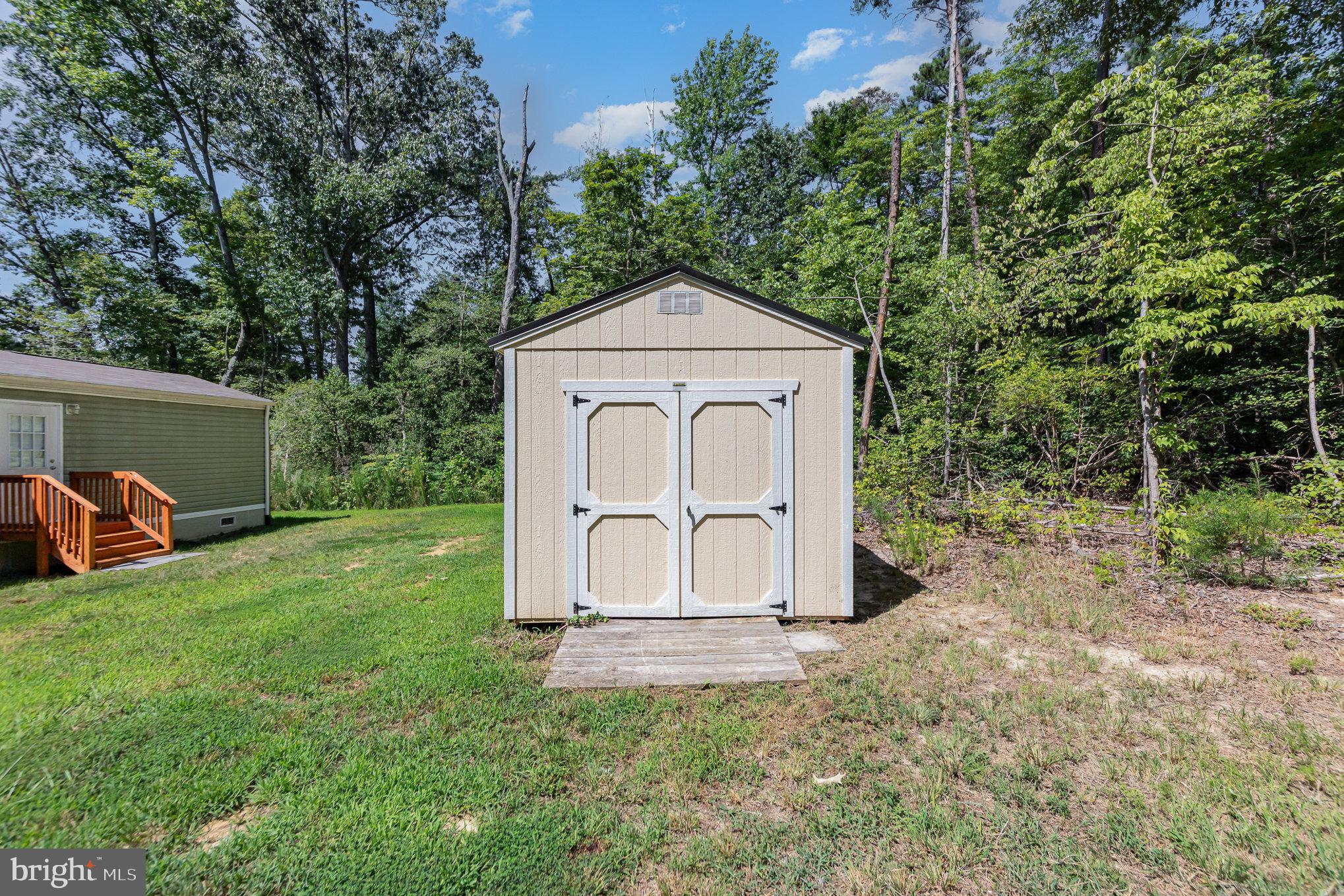 90 Colonial Circle Colonial Beach, VA 22443 - Photo 23 of 27 16' x 10' Shed