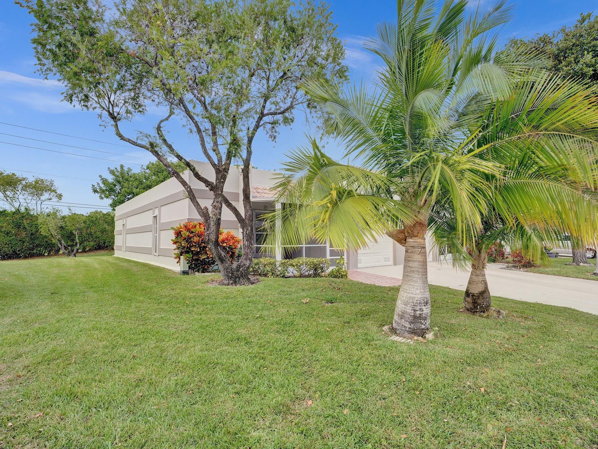 9275 Flynn Circle, Unit 8 Boca Raton, FL 33496 - Photo 3 of 28 Photo 3