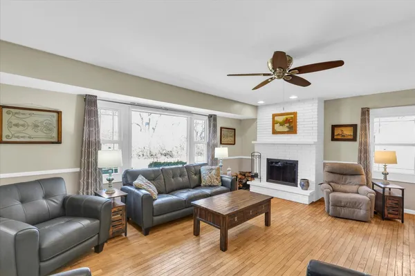 $335,000 | 606 South Jefferson Street, Mahomet, IL 61853