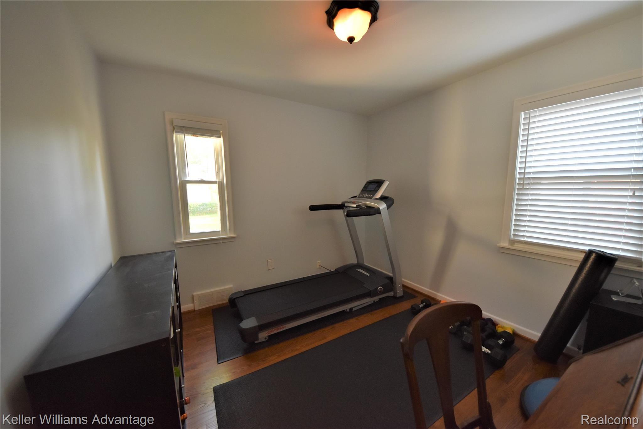 2799 Pembroke Road Birmingham, MI 48009 - Photo 20 of 30 DSC_7839.JPG