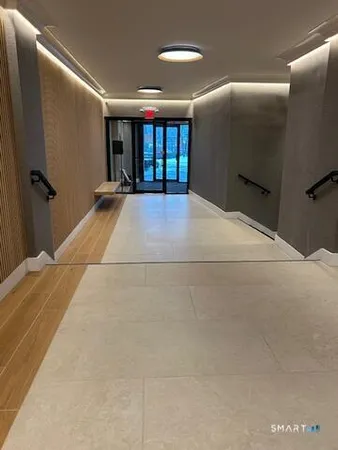 $2,787 | 93 Morgan Street, Unit 9E, Stamford, CT 06905