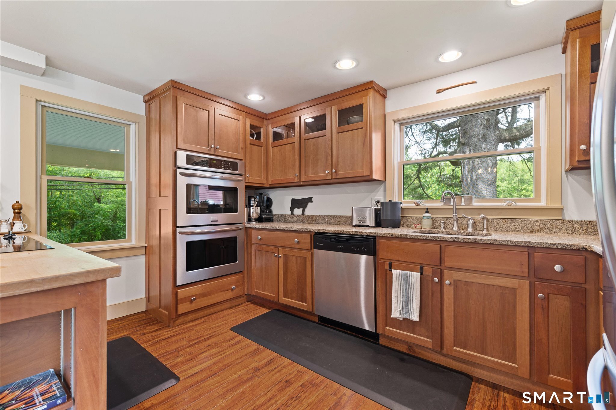 589 Brayman Hollow Road Pomfret, CT 06259 - Photo 15 of 40