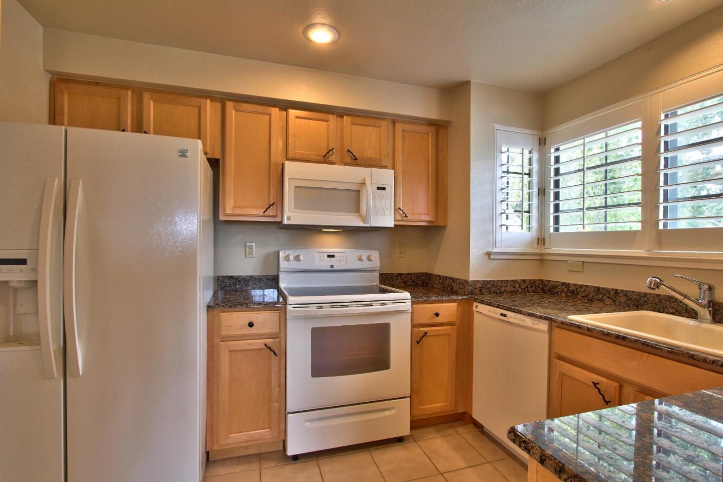 612 Pheasant Ridge Road, Unit 612 Del Rey Oaks, CA 93940 - Photo 6 of 18 Gallery Image 6