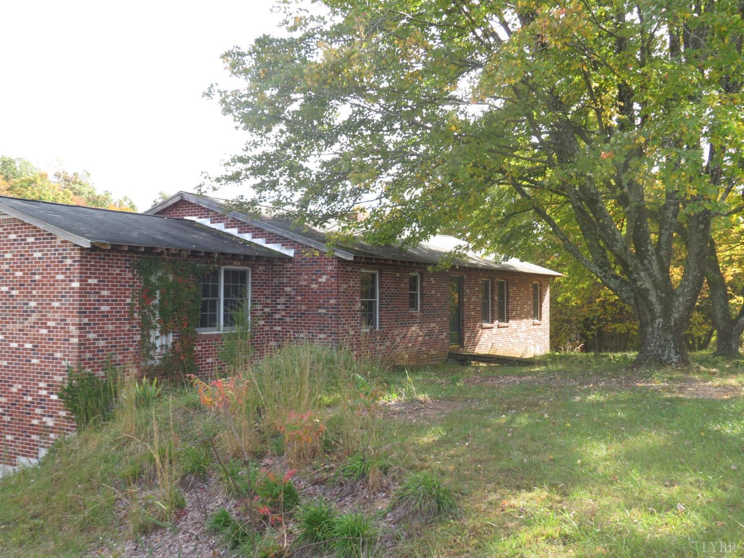 14324 Red House Road Concord, VA 24538 - Photo 31 of 90 a view of a house with a yard