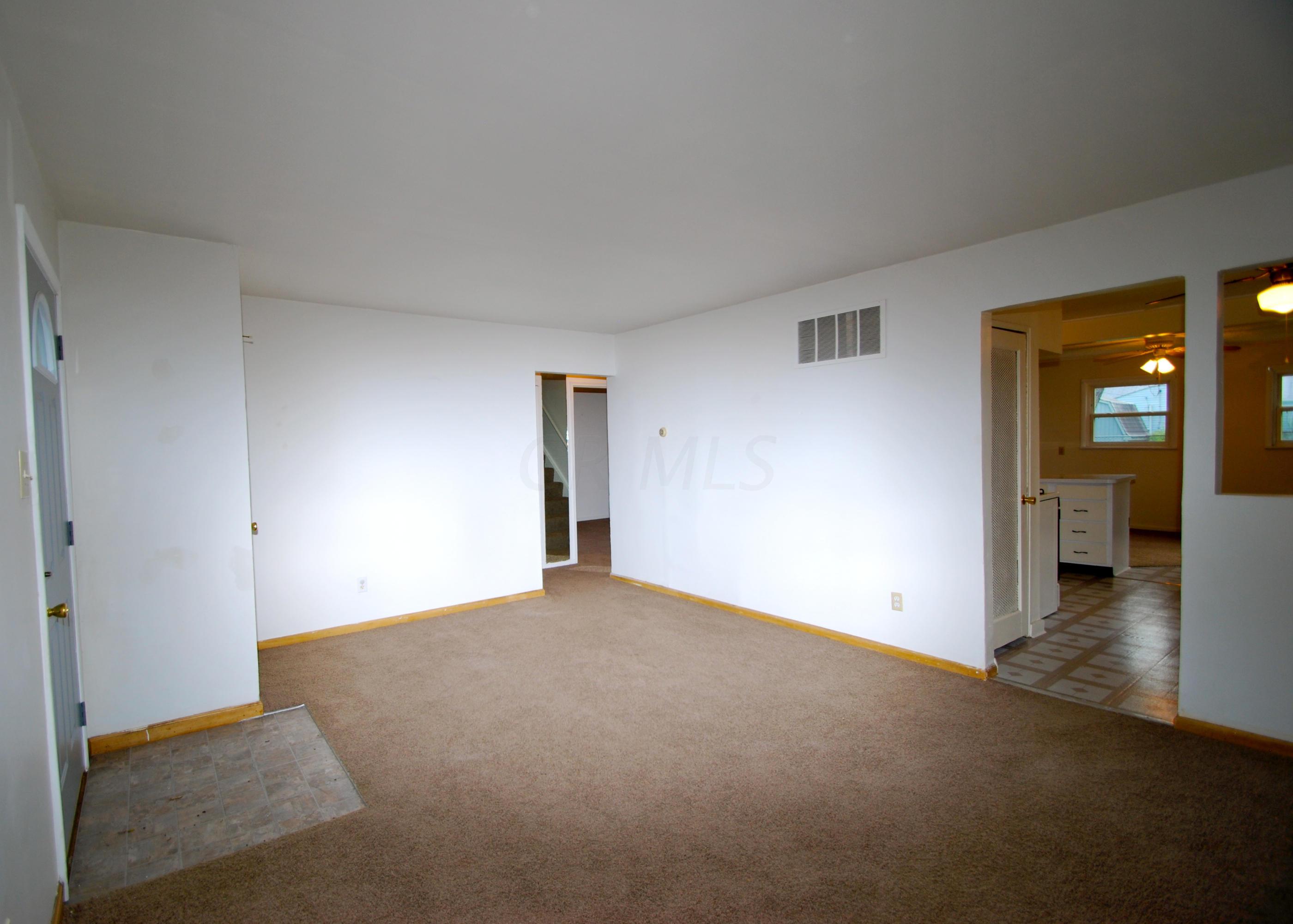 897 Bucknell Road Whitehall, OH 43213 - Photo 4 of 30