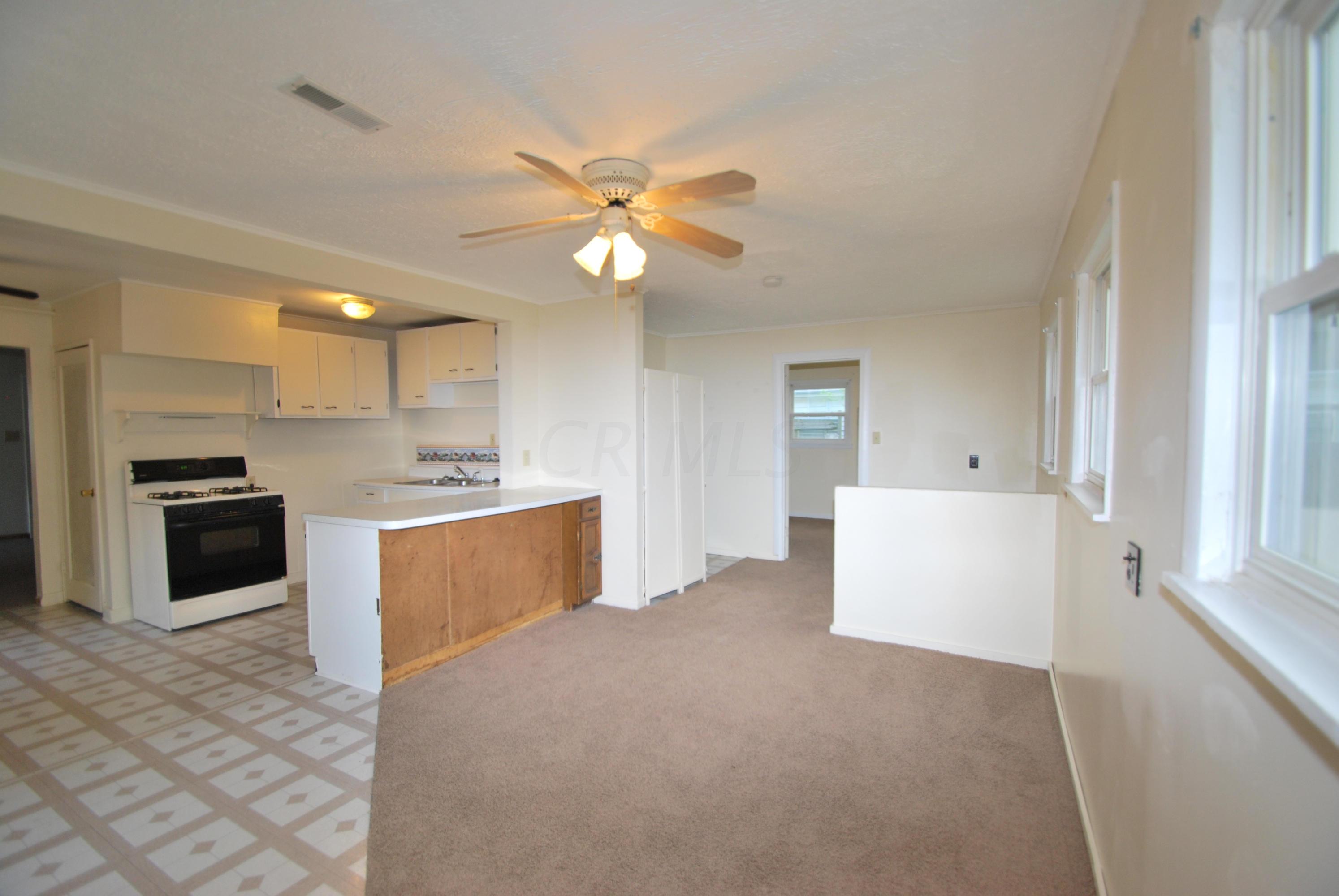 897 Bucknell Road Whitehall, OH 43213 - Photo 9 of 30