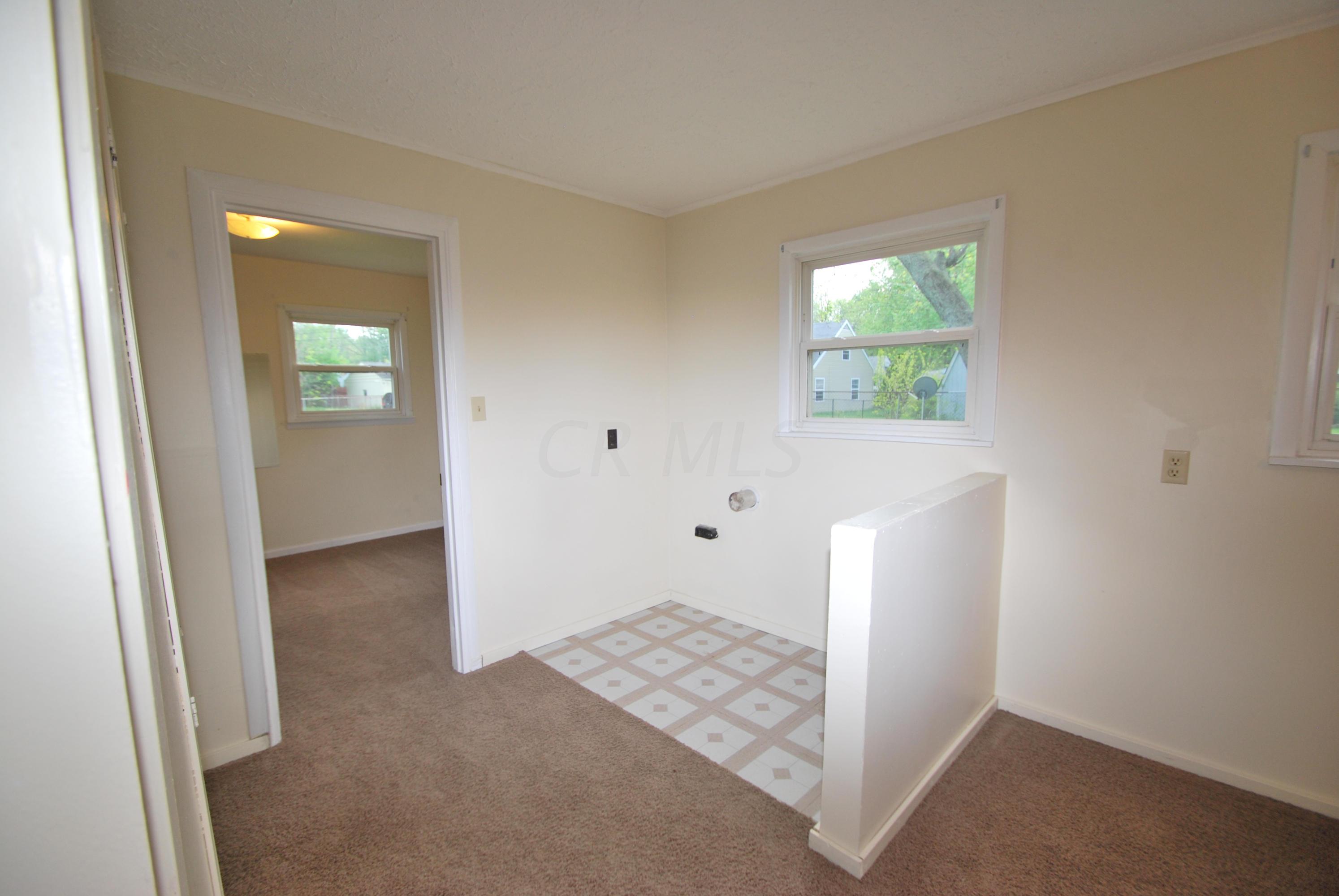 897 Bucknell Road Whitehall, OH 43213 - Photo 10 of 30