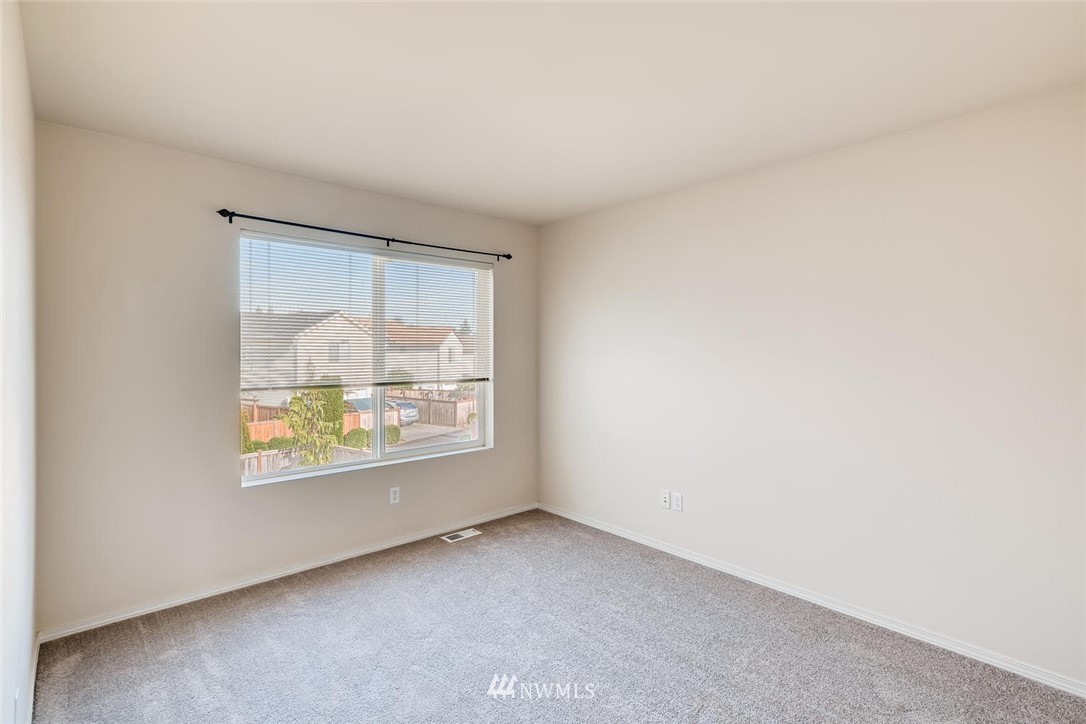 3094 Walker Road DuPont, WA 98327 - Photo 17 of 25 Gallery Image 17