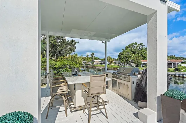 $12,000 | 585 Dolphin Avenue Southeast, St. Petersburg, FL 33705