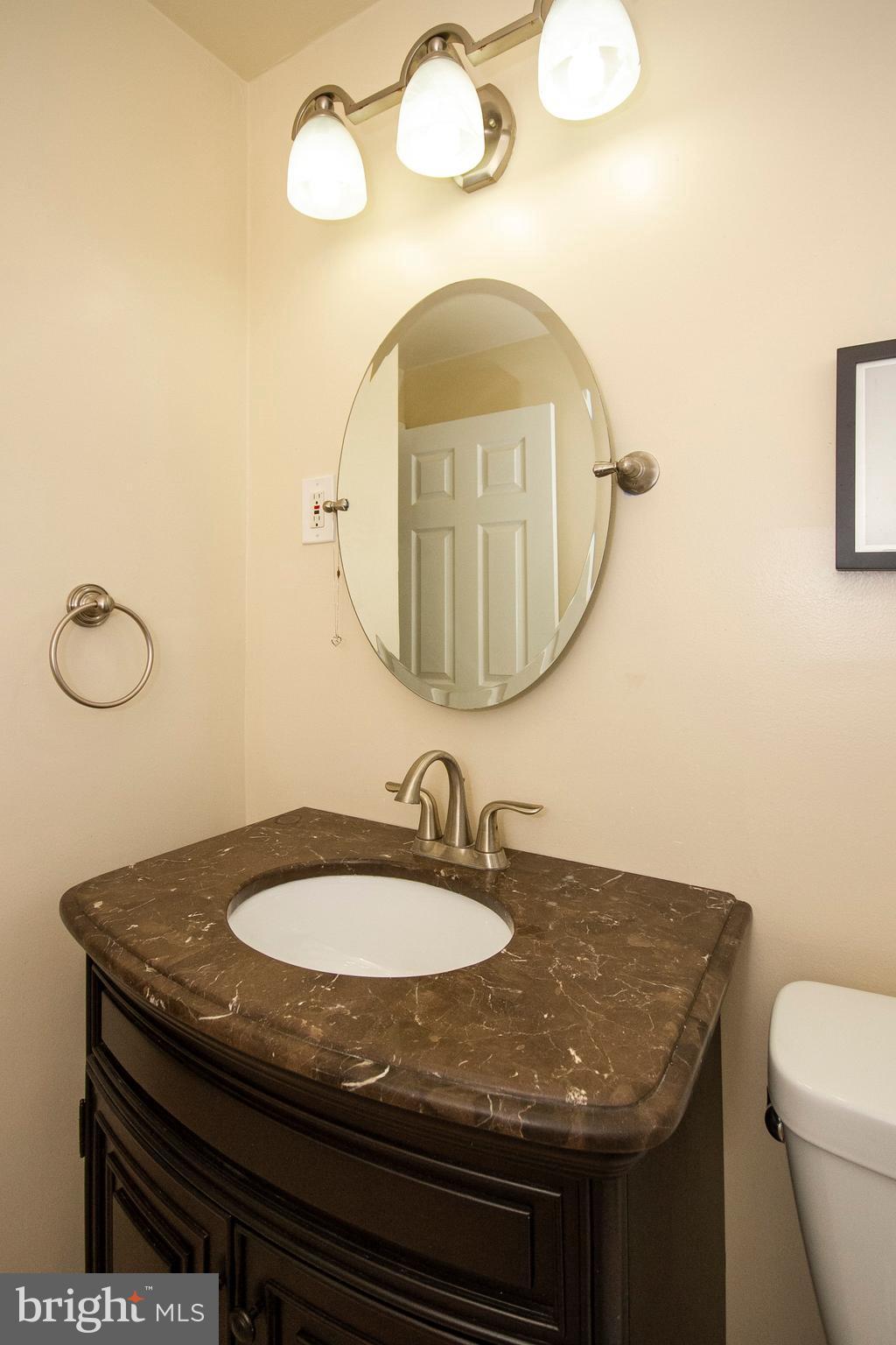 6 Mardrew Road Baltimore, MD 21229 - Photo 12 of 18 Bath