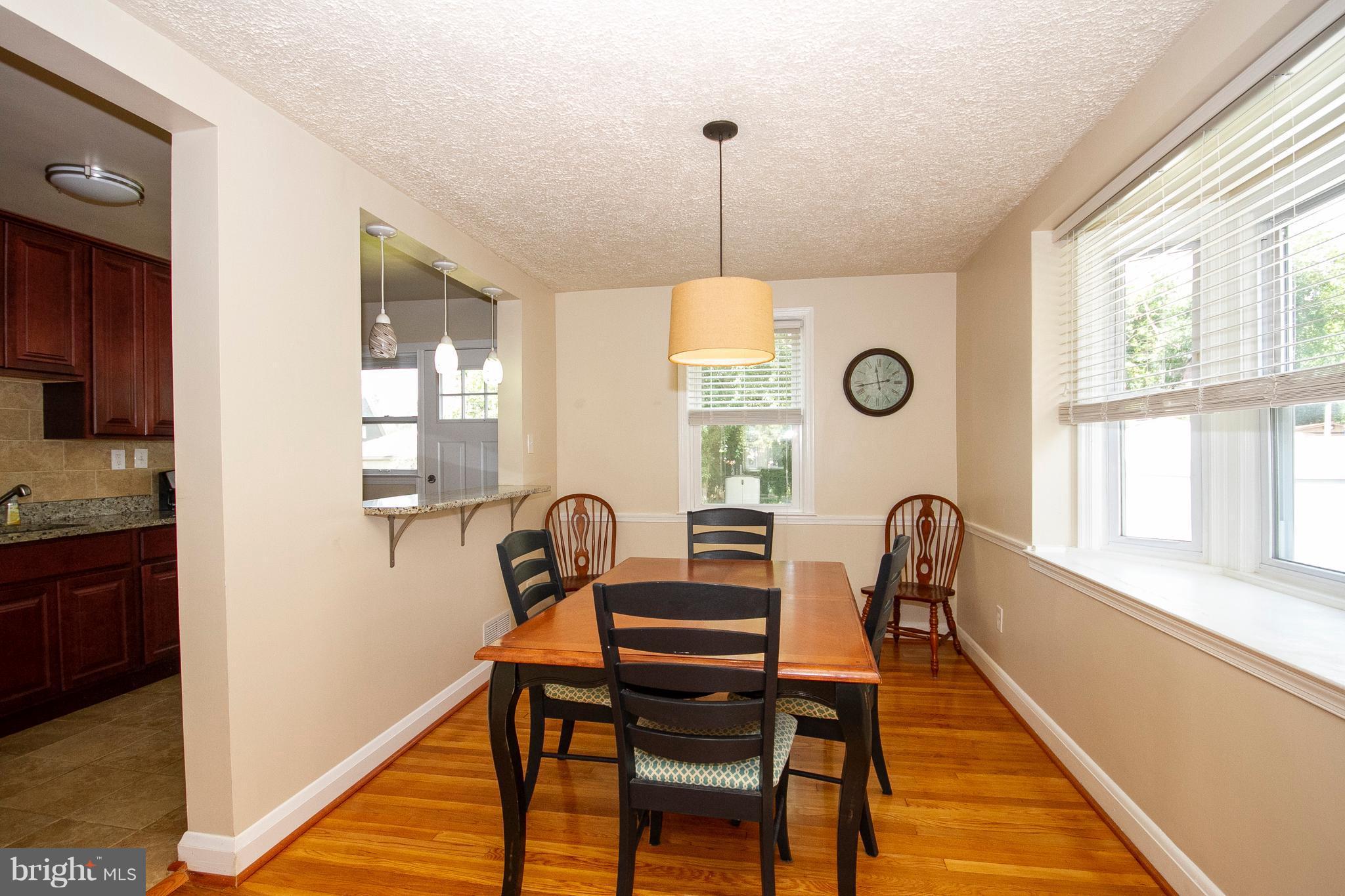 6 Mardrew Road Baltimore, MD 21229 - Photo 4 of 18 Dining Room