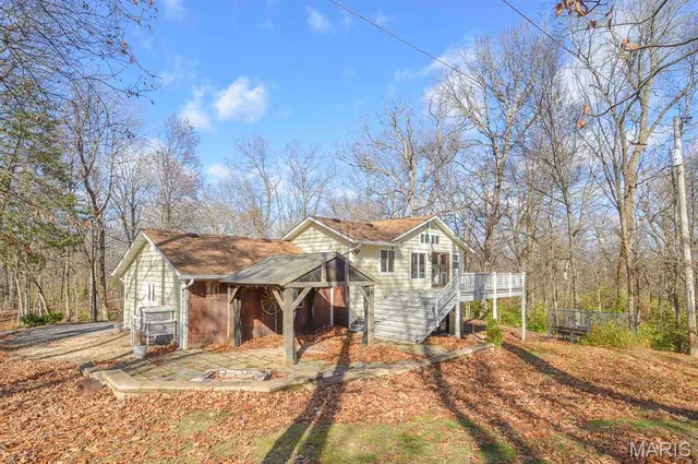 $200,000 | 8552 Naumann Drive, Waterloo, IL 62298