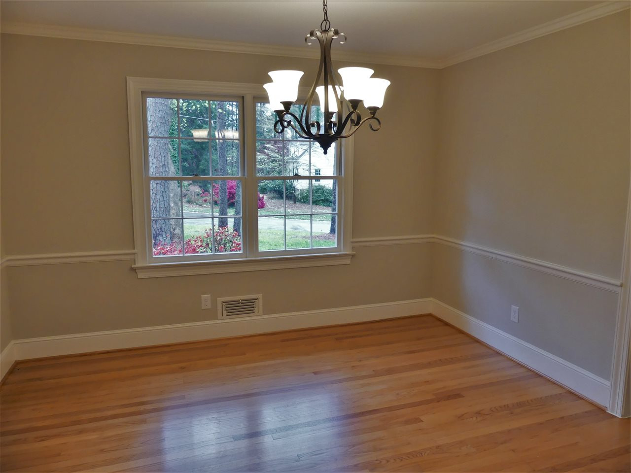 6809 Woodmere Drive Raleigh, NC 27612 - Photo 8 of 30 Dining Room
