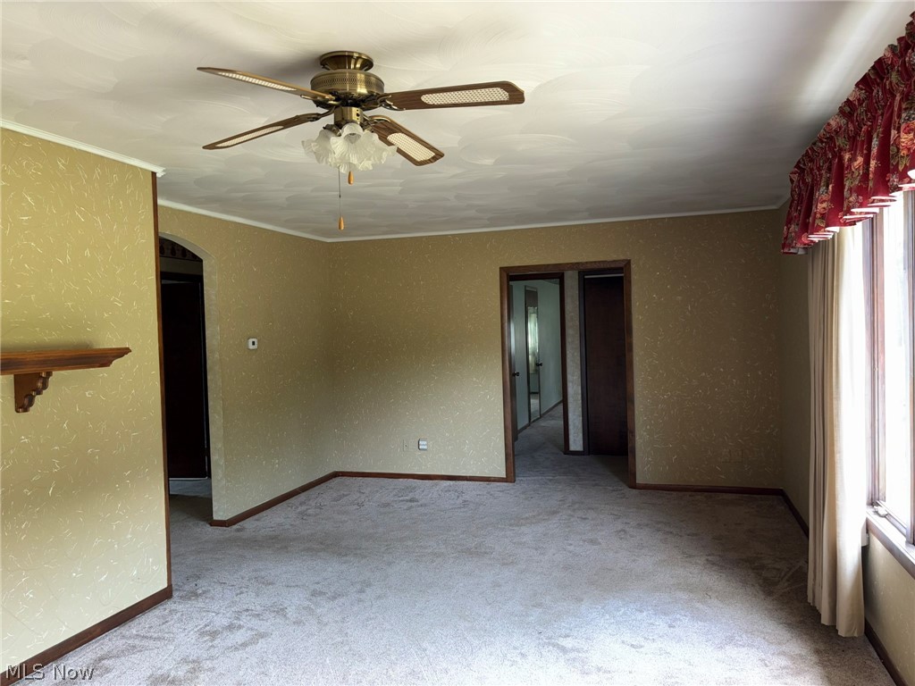 6308 Coen Road Vermilion, OH 44089 - Photo 13 of 40 spacious living room