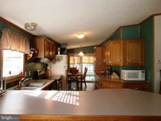 1902 Bruce Road Aberdeen, MD 21001 - Photo 10 of 11 Kitchen