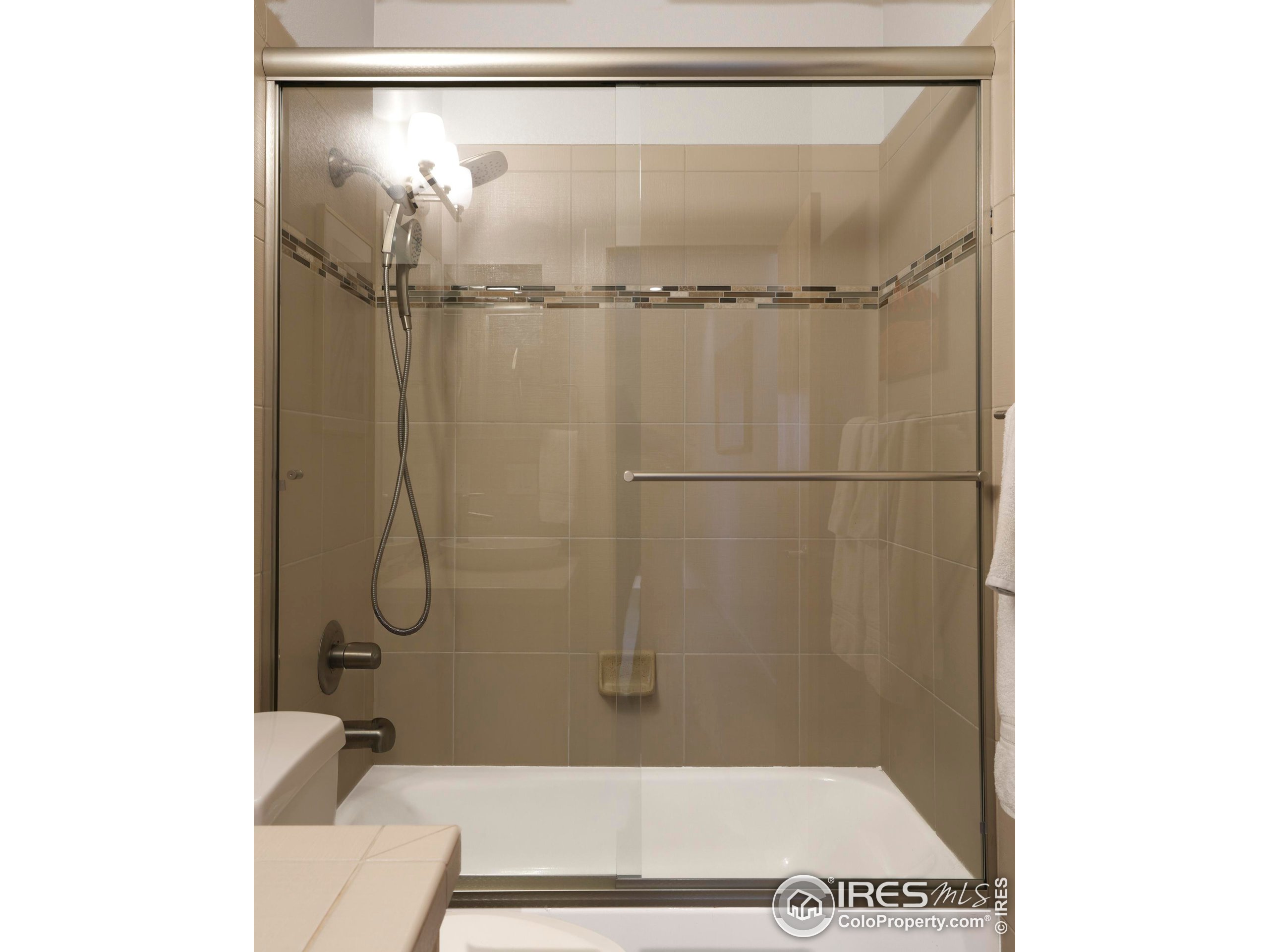 4190 Longview Lane Boulder, CO 80301 - Photo 15 of 25 a bathroom with a shower