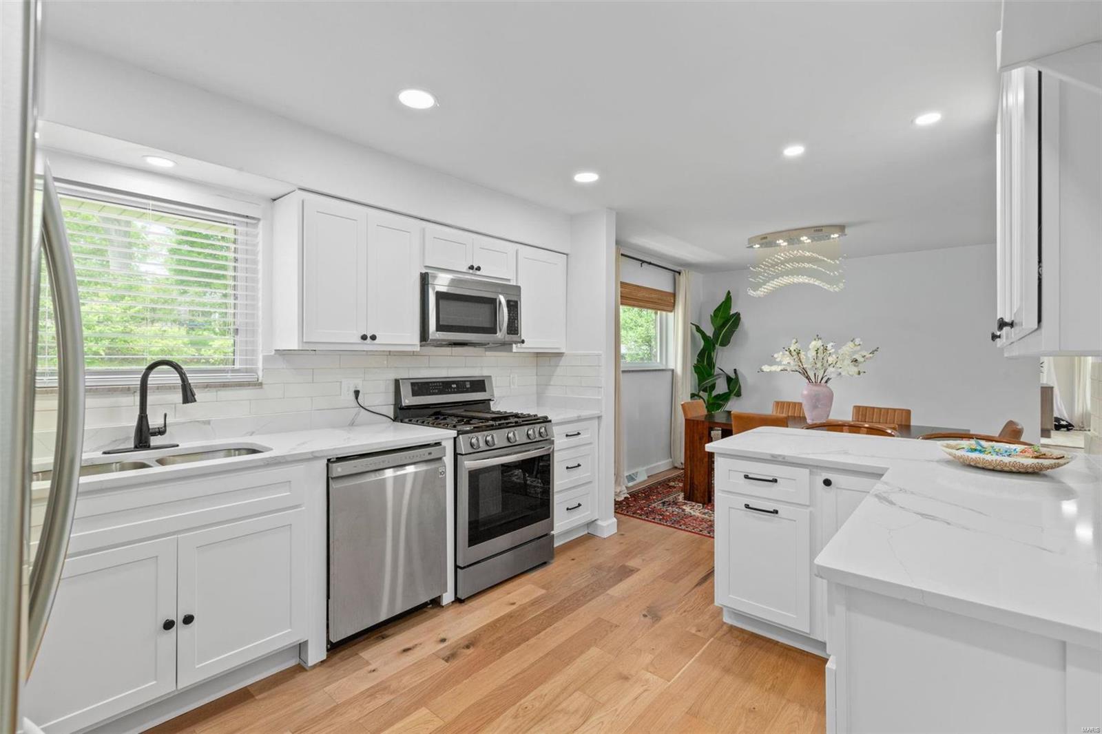 2550 Rolens Drive St. Louis, MO 63129 - Photo 11 of 32 Gallery Image 11