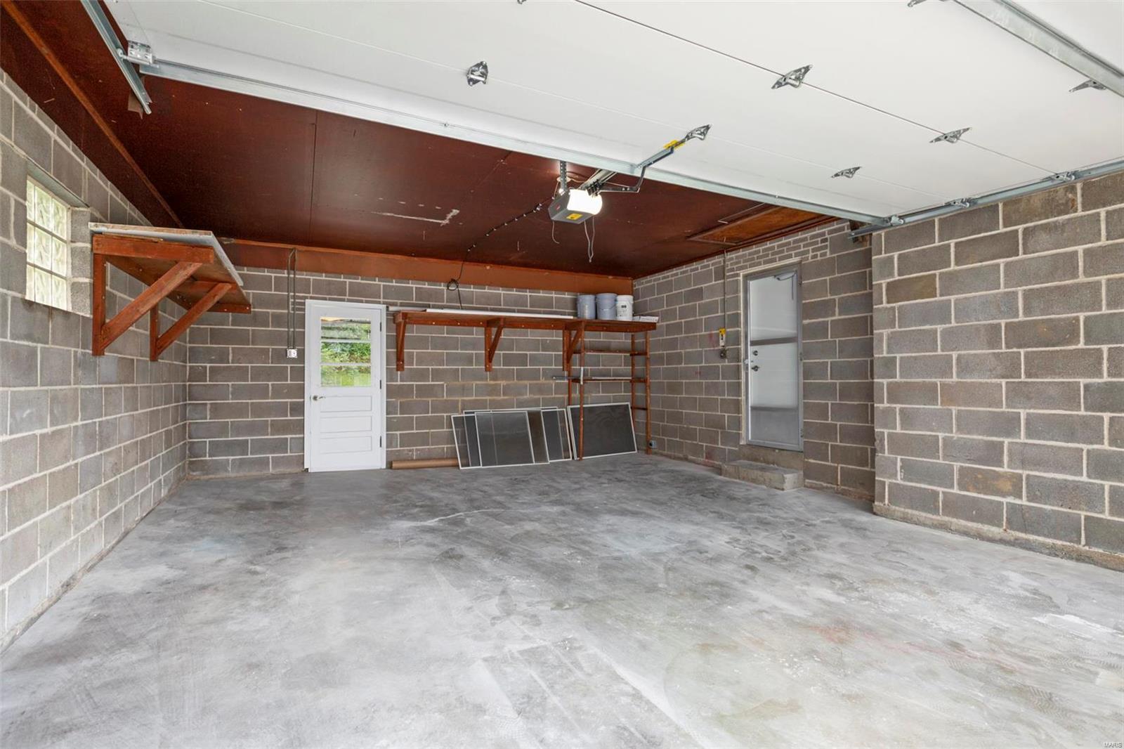 2550 Rolens Drive St. Louis, MO 63129 - Photo 27 of 32 Gallery Image 27