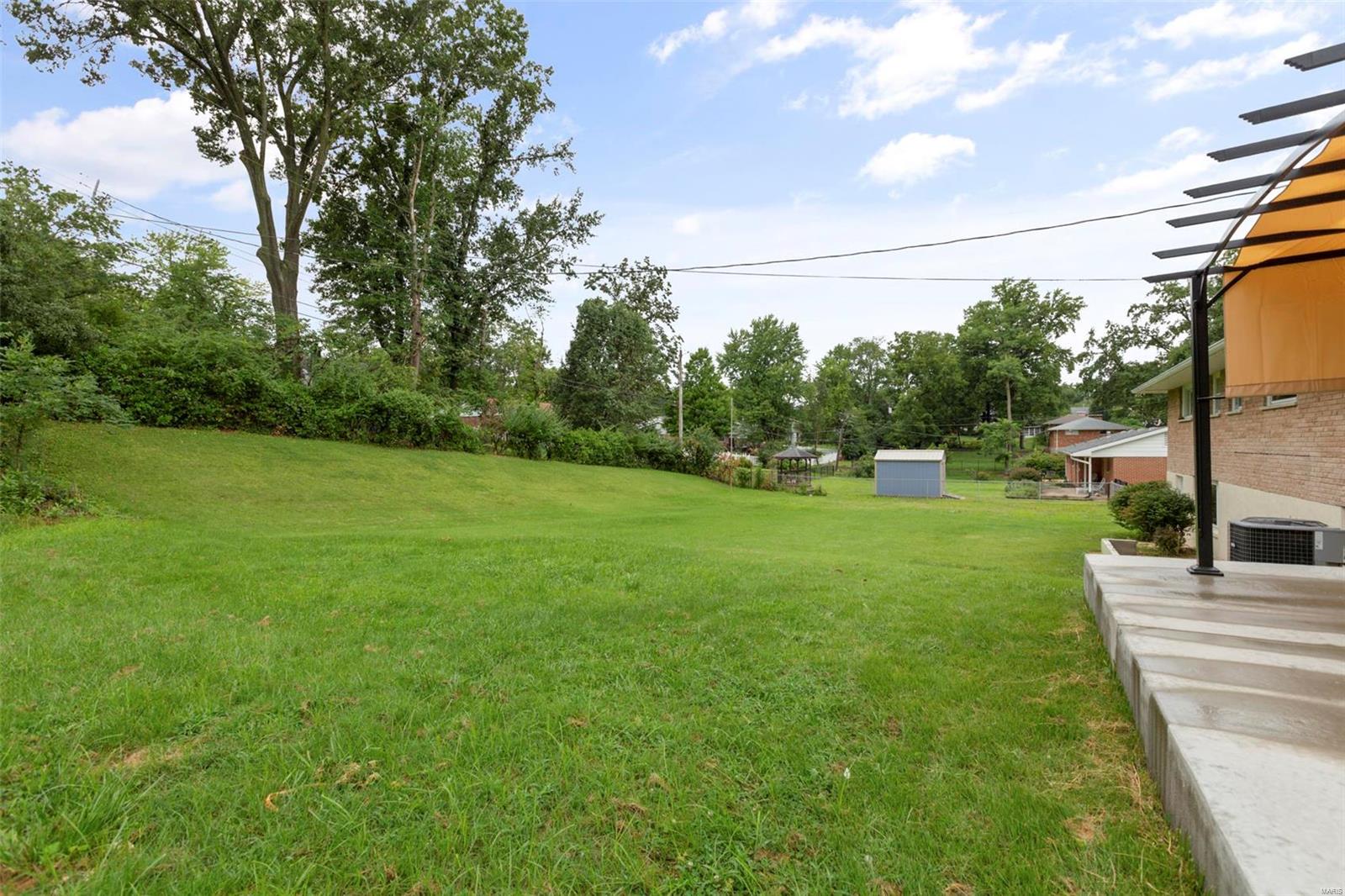 2550 Rolens Drive St. Louis, MO 63129 - Photo 30 of 32 Gallery Image 30