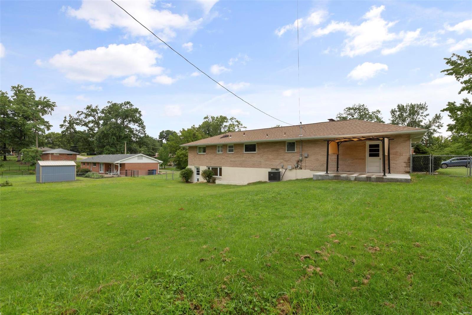 2550 Rolens Drive St. Louis, MO 63129 - Photo 31 of 32 Gallery Image 31
