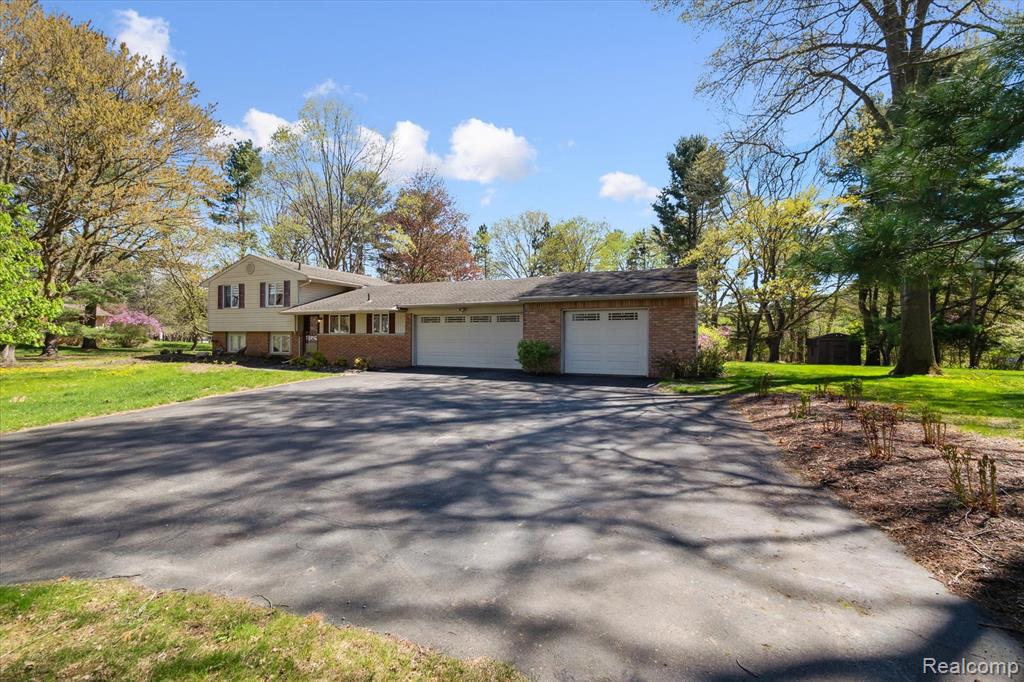 3958 Napier Road Canton, MI 48187 - Photo 5 of 48