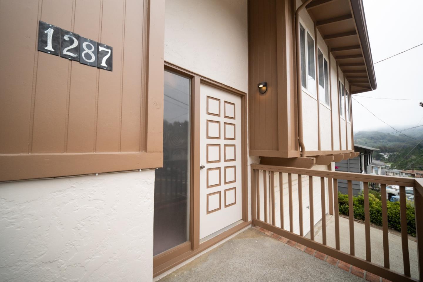 1287 Lerida Way Pacifica, CA 94044 - Photo 5 of 52