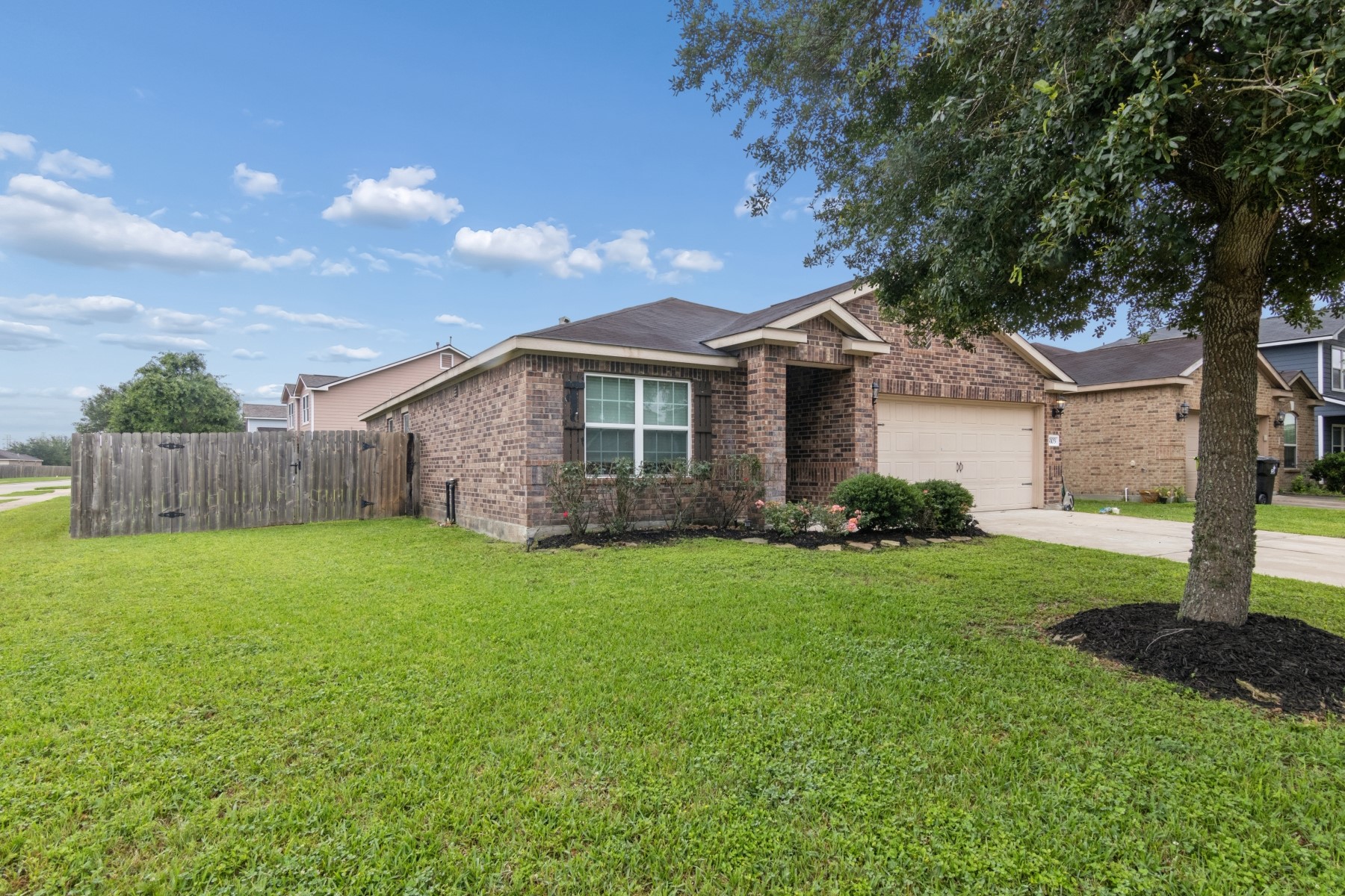 5103 Cottage Creek Lane Rosenberg, TX 77469 - Photo 2 of 26