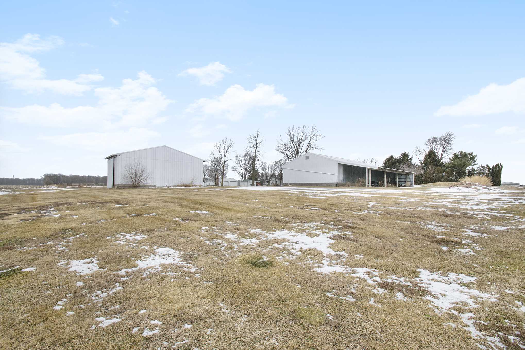 65564 Elm Road Wakarusa, IN 46573 - Photo 2 of 26