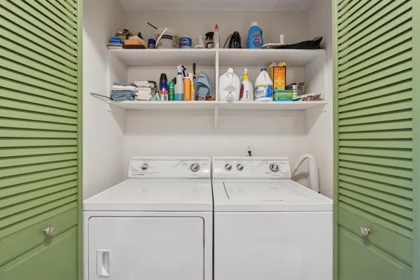 $199,000 | 2445 Londin Lane East, Unit 212, Maplewood, MN 55119