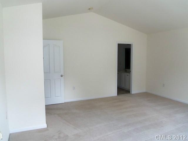 5139 Raspberry Knoll Drive Charlotte, NC 28208 - Photo 11 of 16 Gallery Image 11