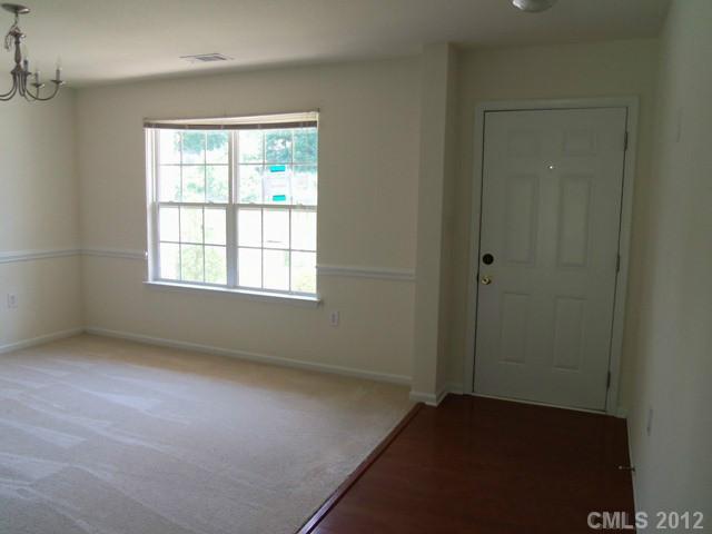 5139 Raspberry Knoll Drive Charlotte, NC 28208 - Photo 4 of 16 Gallery Image 4