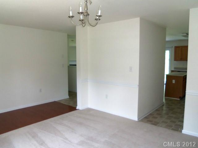 5139 Raspberry Knoll Drive Charlotte, NC 28208 - Photo 5 of 16 Gallery Image 5
