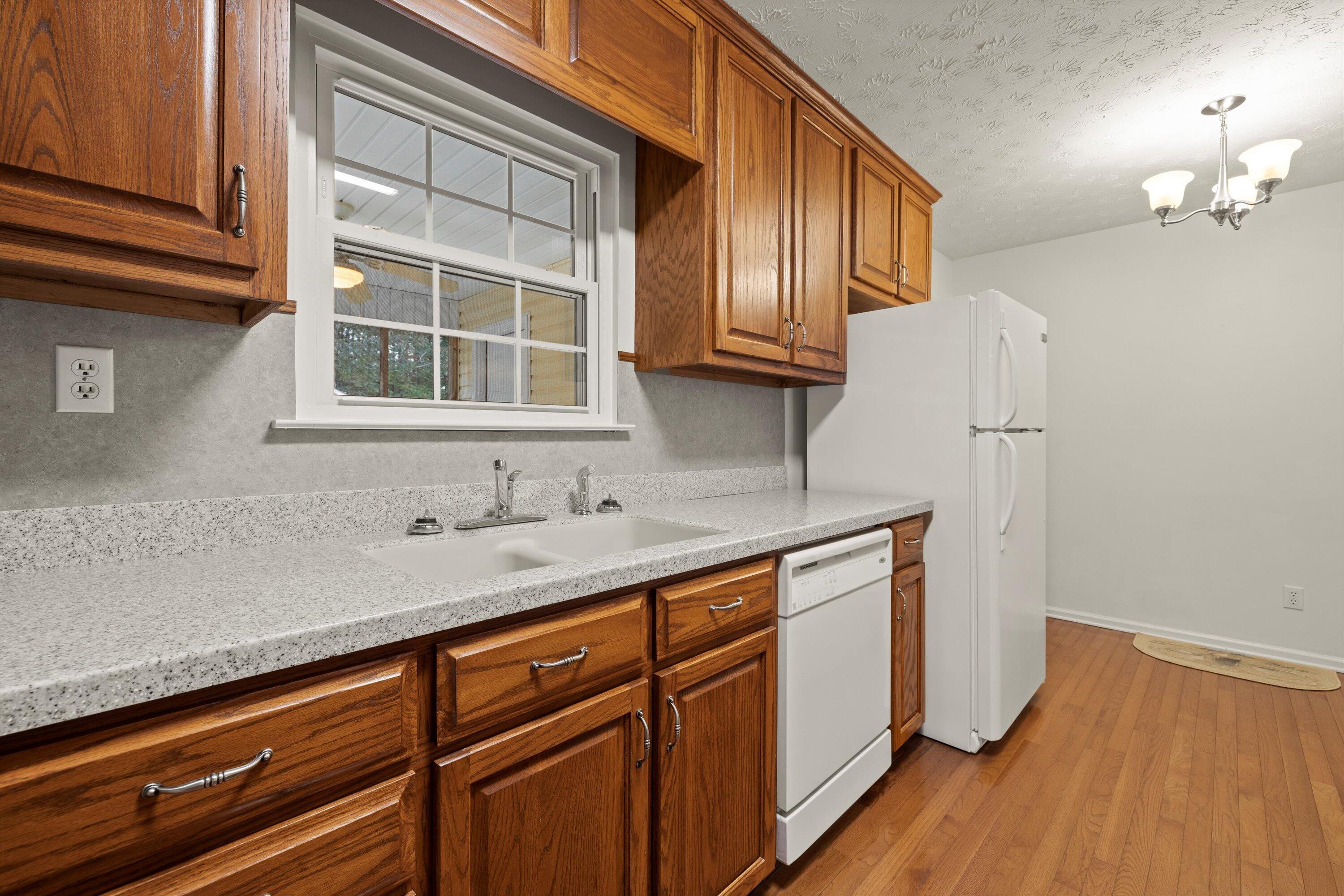 323 West Rogers Road LaFayette, GA 30728 - Photo 13 of 28 12-323 W Rogers Rd-12