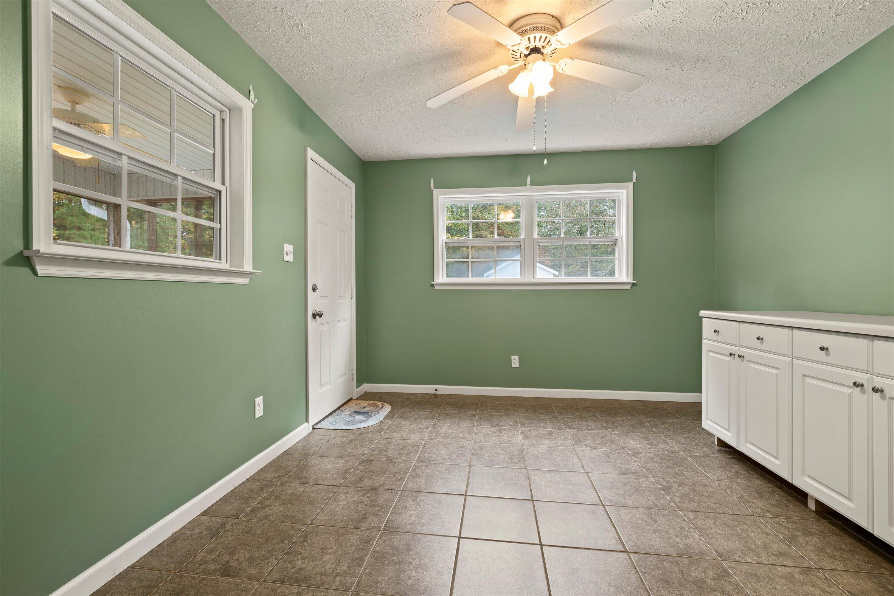 323 West Rogers Road LaFayette, GA 30728 - Photo 20 of 28 19-323 W Rogers Rd-19