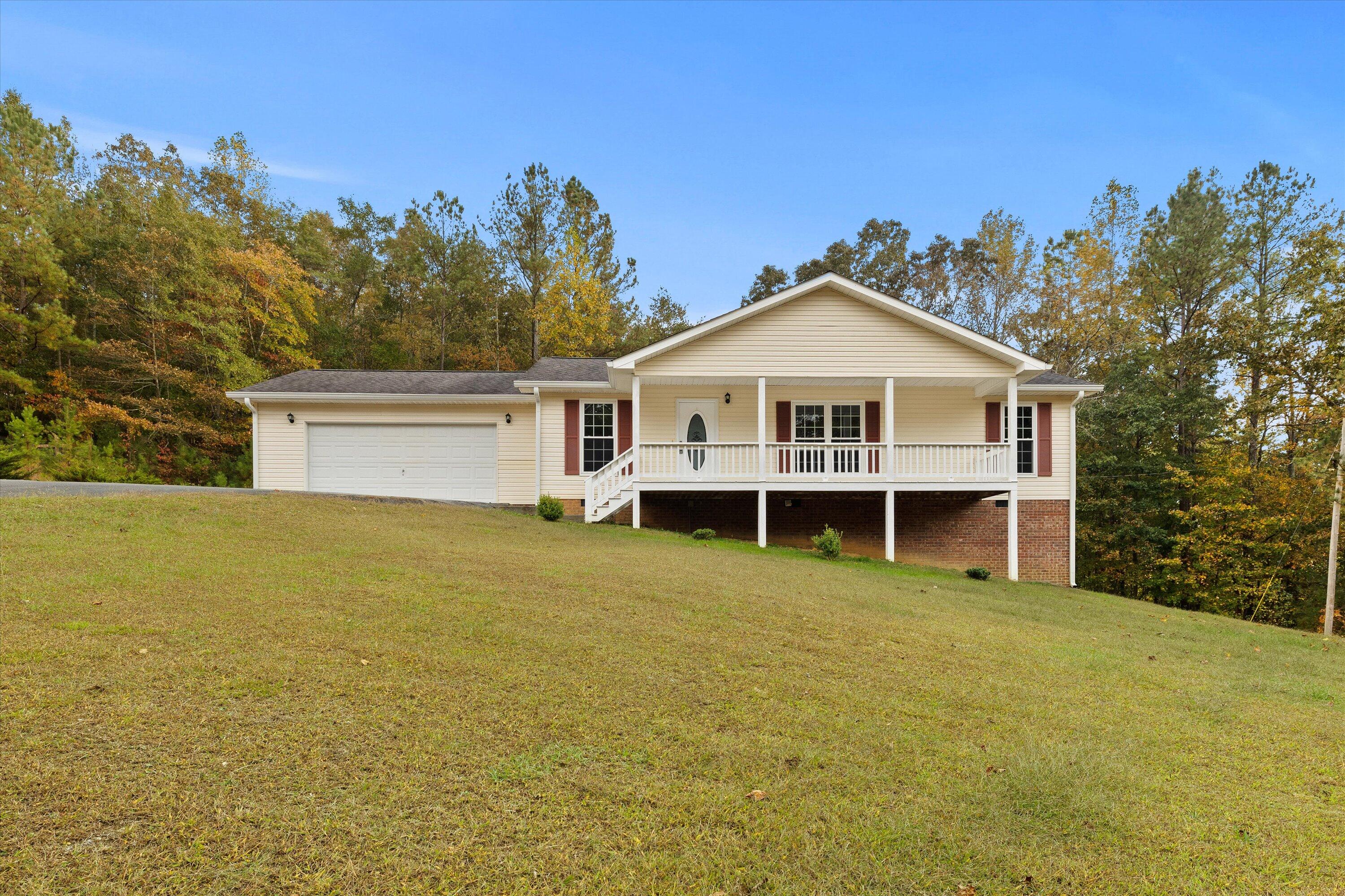 323 West Rogers Road LaFayette, GA 30728 - Photo 3 of 28 04-323 W Rogers Rd-04