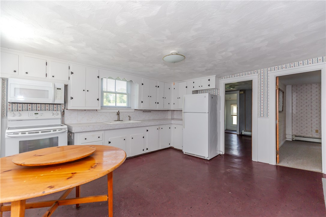 60 Colwell Road Smithfield, RI 02828 - Photo 33 of 40