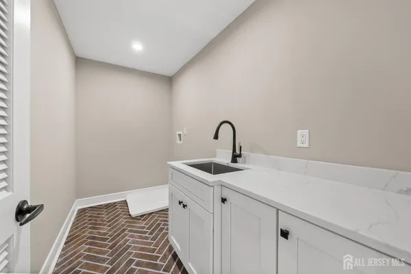 $1,599,900 | 1972 West Broad Street, Scotch Plains, NJ 07076