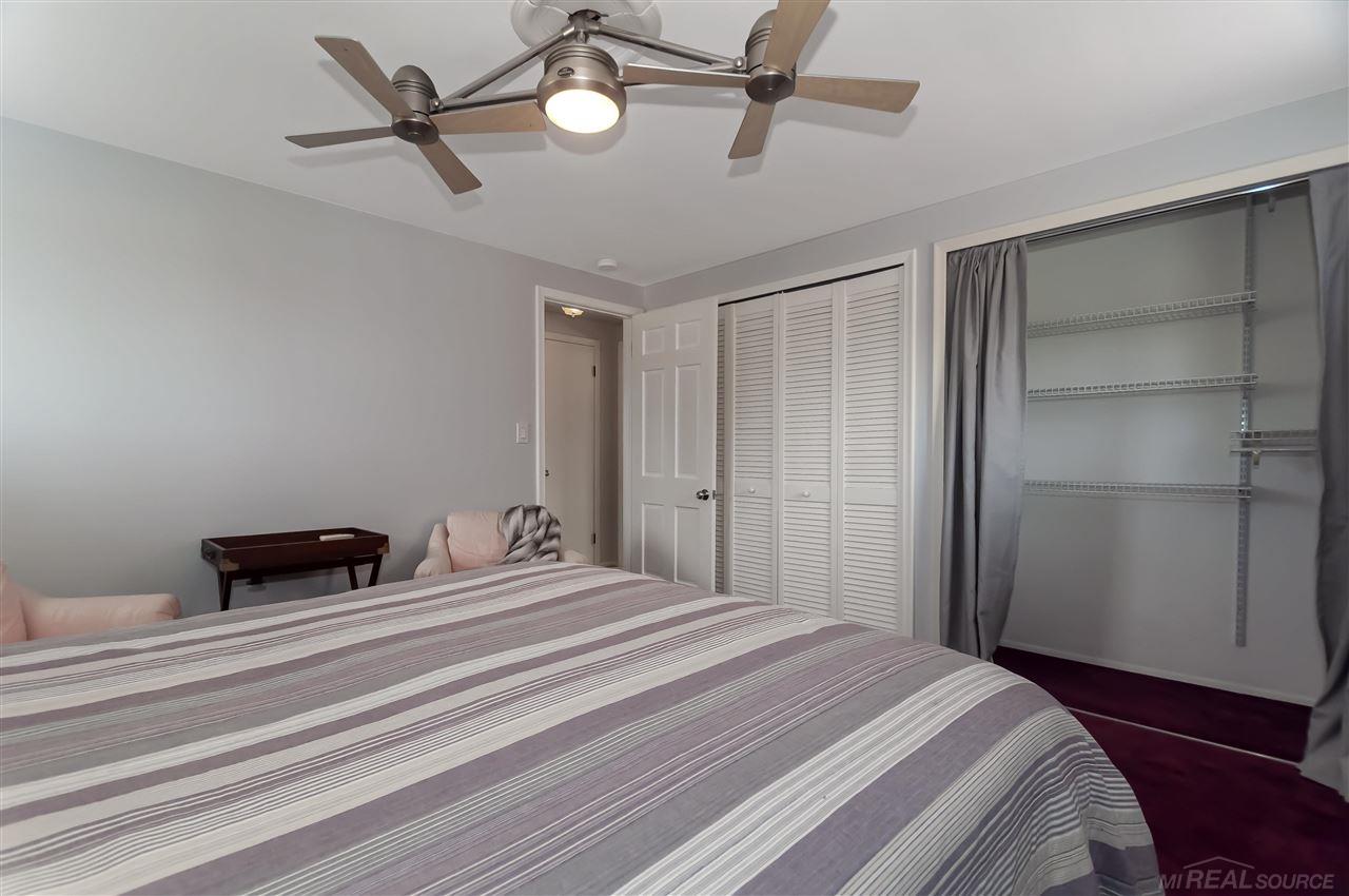 692 Canterbury Road Grosse Pointe, MI 48236 - Photo 46 of 65 50071726-45.JPG