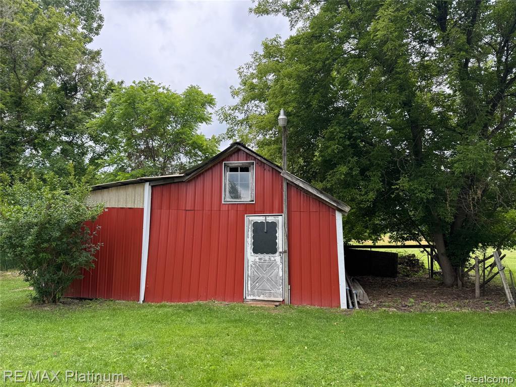 10989 North Latson Road Howell, MI 48855 - Photo 19 of 21
