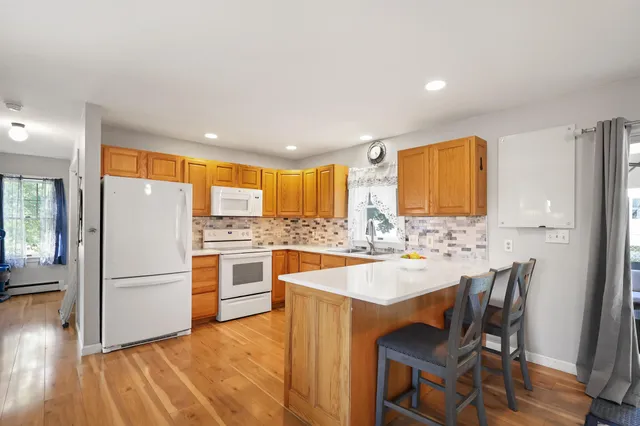 $384,500 | 4 Church Street, Winterport, ME 04496